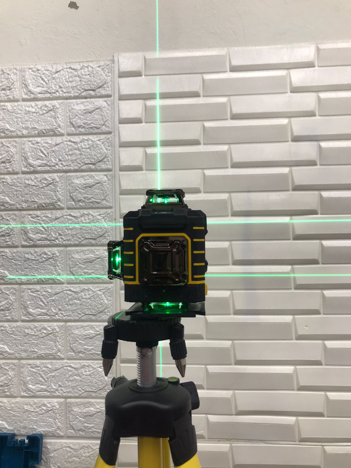 NIVEL LASER 16 LINEAS